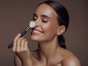 Leia mais sobre o artigo Maquiagem Minimalista: Como realçar sua beleza natural