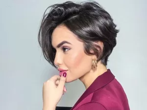 Leia mais sobre o artigo Dicas para se sentir deslumbrante e sexy com cabelo curto