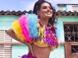 Leia mais sobre o artigo Looks de Carnaval: Brilhe com estilo e alegria nessa festa